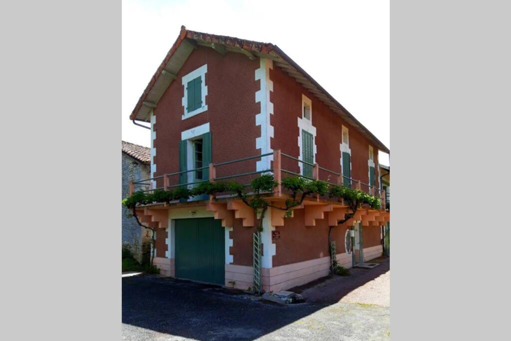 Maison Au Bord De La Riviere Dronne En Perigord Vert Saint-Front-la-Riviere Экстерьер фото