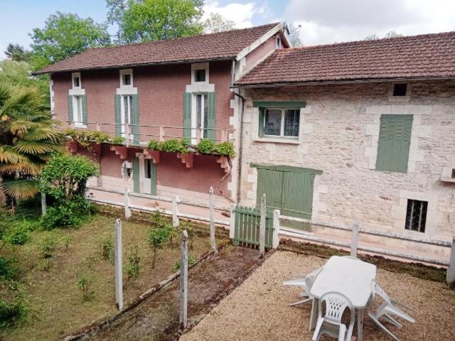Maison Au Bord De La Riviere Dronne En Perigord Vert Saint-Front-la-Riviere Экстерьер фото